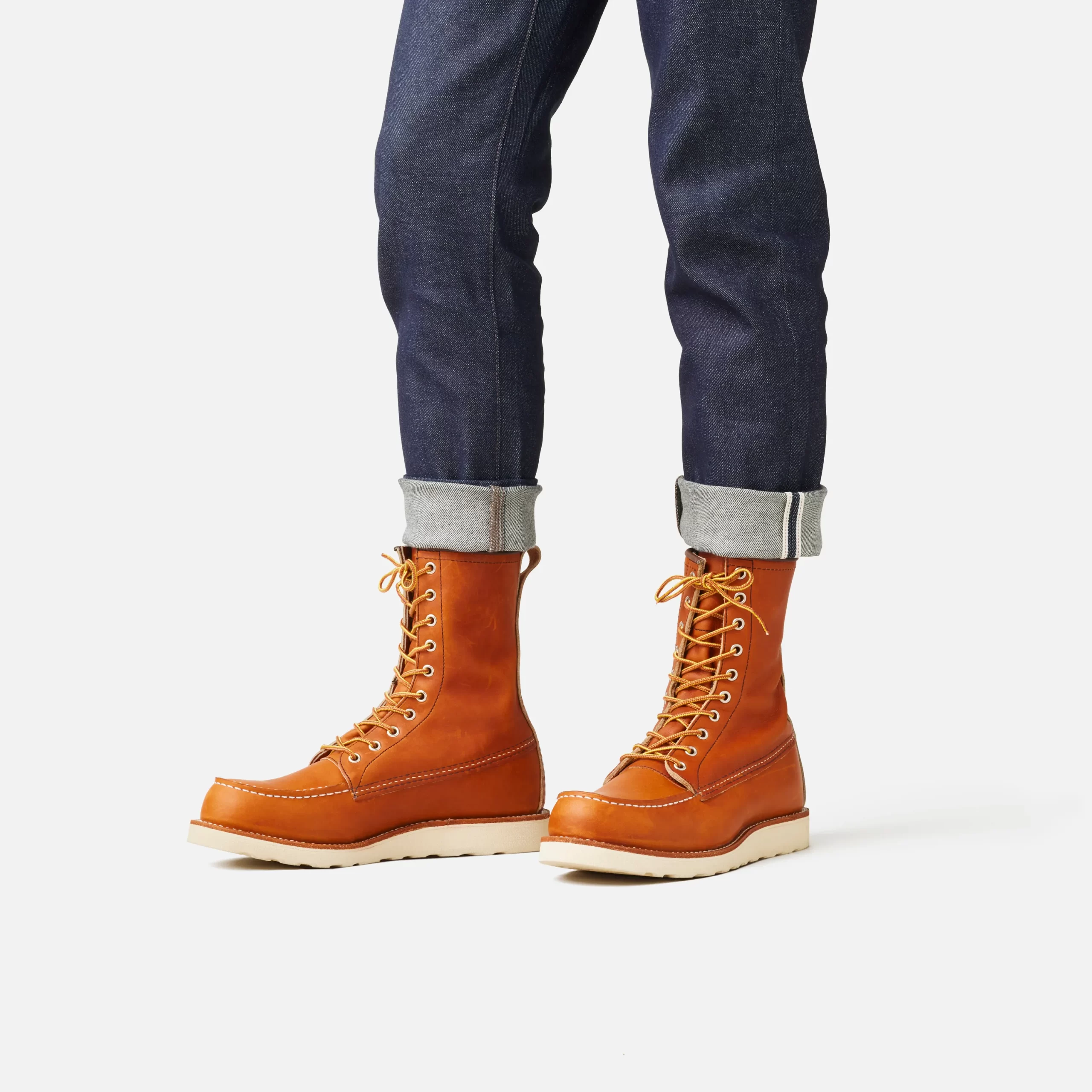 8-inch Classic Moc® Men's 8-Inch Boot in Oro Legacy Leather - Image 2