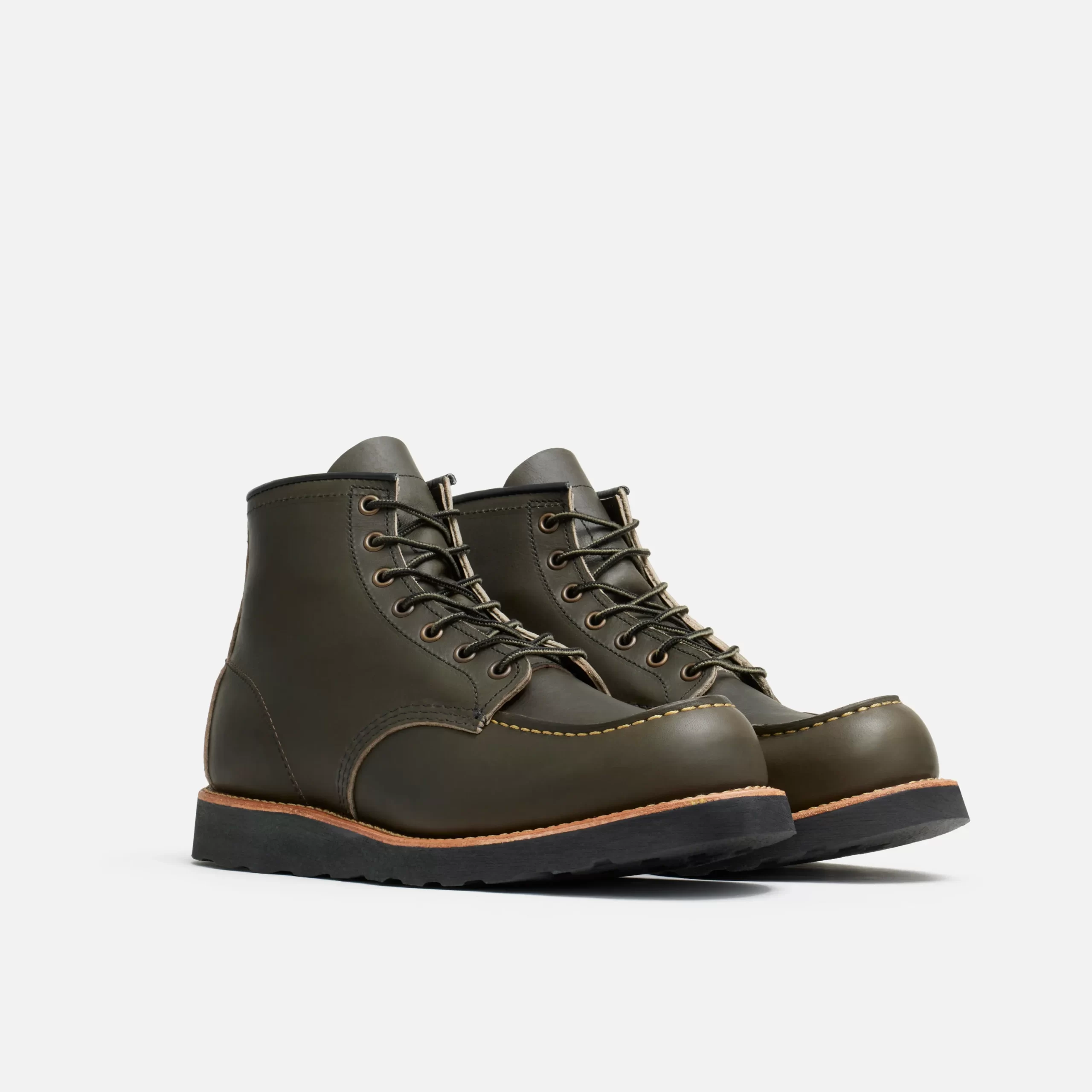 Classic Moc® Men's 6-inch boot in Alpine Portage Leather - Image 3