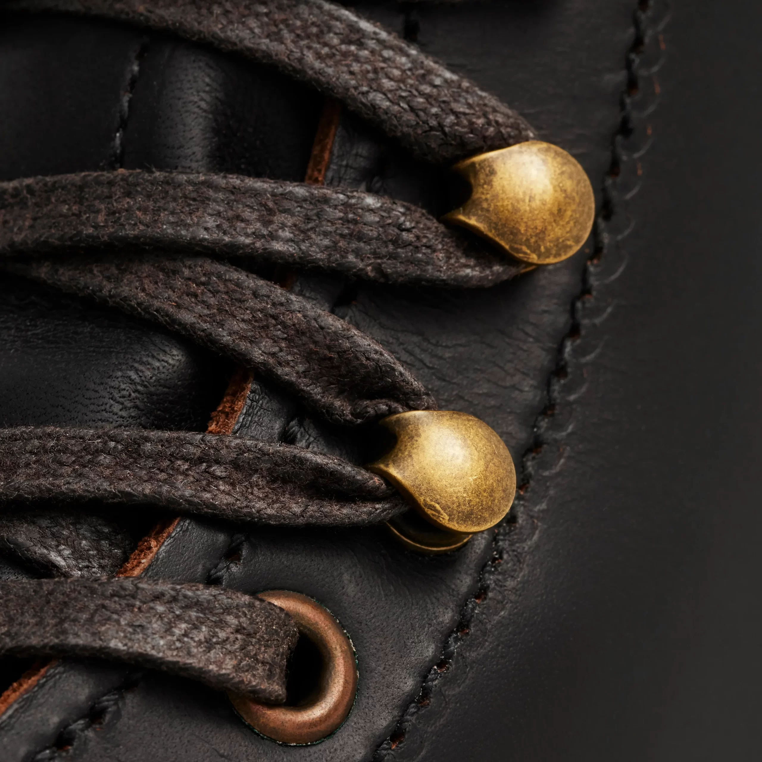 Blacksmith Men's 6-Inch Boot in Black Prairie Leather - Image 7